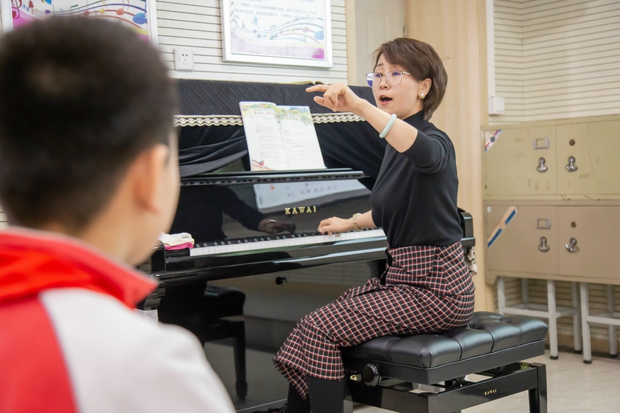 呼市四中、貝爾路小學教育集團、大學路教育集團三校音樂聯(lián)合教研活動.jpg