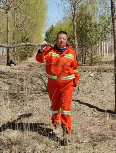 世界地球日，不忘治沙人3389.png