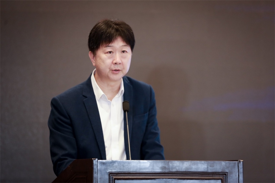 中國(guó)民主法制出版社黨委書(shū)記、社長(zhǎng)、總編輯 劉海濤
