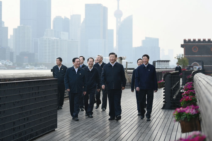 2019年11月2日，習(xí)近平在上海市楊浦區(qū)濱江公共空間楊樹(shù)浦水廠濱江段考察。