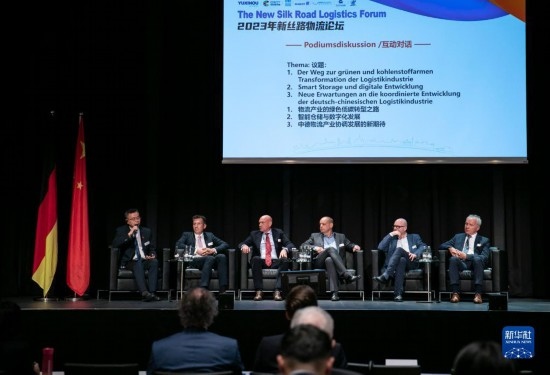 9月21日，中德兩國嘉賓參加在德國杜伊斯堡舉辦的2023新絲路物流論壇。新華社記者 張帆 攝