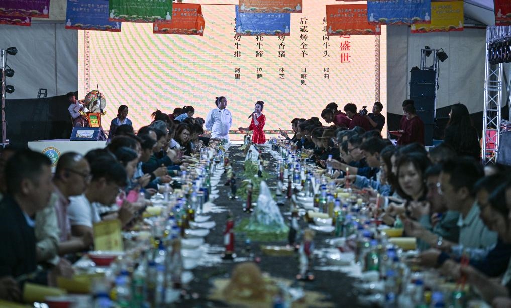 西藏味道美食體驗周活動現(xiàn)場。新華社記者晉美多吉 攝
