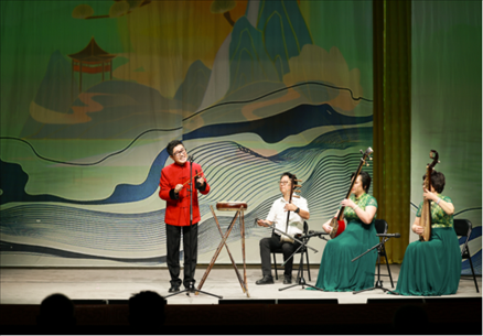 演出現(xiàn)場(chǎng)。中國(guó)煤礦文工團(tuán)供圖
