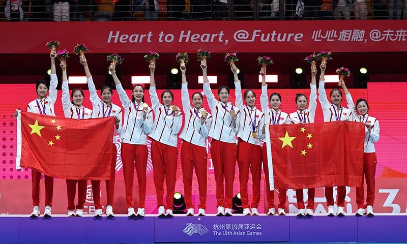 △2023年10月7日，杭州亞運會，中國女排再創(chuàng)佳績，以六戰(zhàn)全勝第九次摘得亞運金牌。