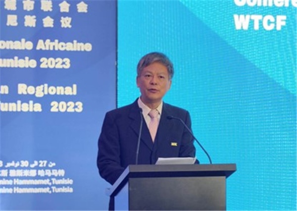 2023世界旅游城市聯(lián)合會非洲區(qū)域突尼斯會議 世界旅游城市聯(lián)合會常務(wù)副秘書長李寶春致辭。主辦方供圖