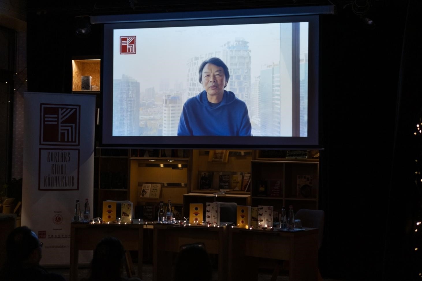 劉震云通過視頻介紹小說。摩爾多瓦尼·巴爾納巴斯攝