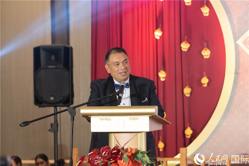 菲外交部副部長多明戈出席年會并致辭。人民網(wǎng)記者樊帆 攝