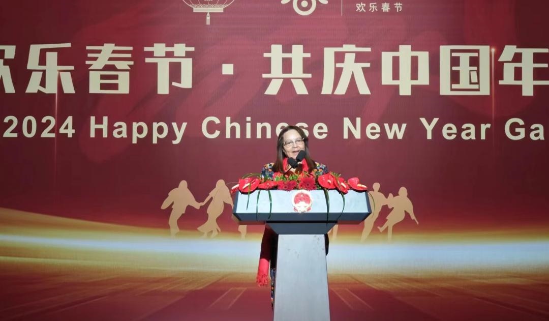 南非旅游部長德利萊女士致辭。中國駐南非大使館供圖