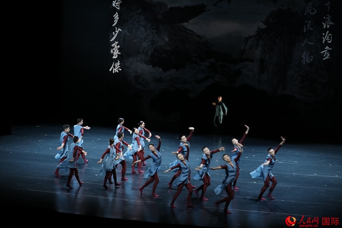 《詩憶東坡》美國巡演將持續(xù)2周，在華盛頓、紐約進(jìn)行共計8場演出。人民網(wǎng)記者 李志偉攝