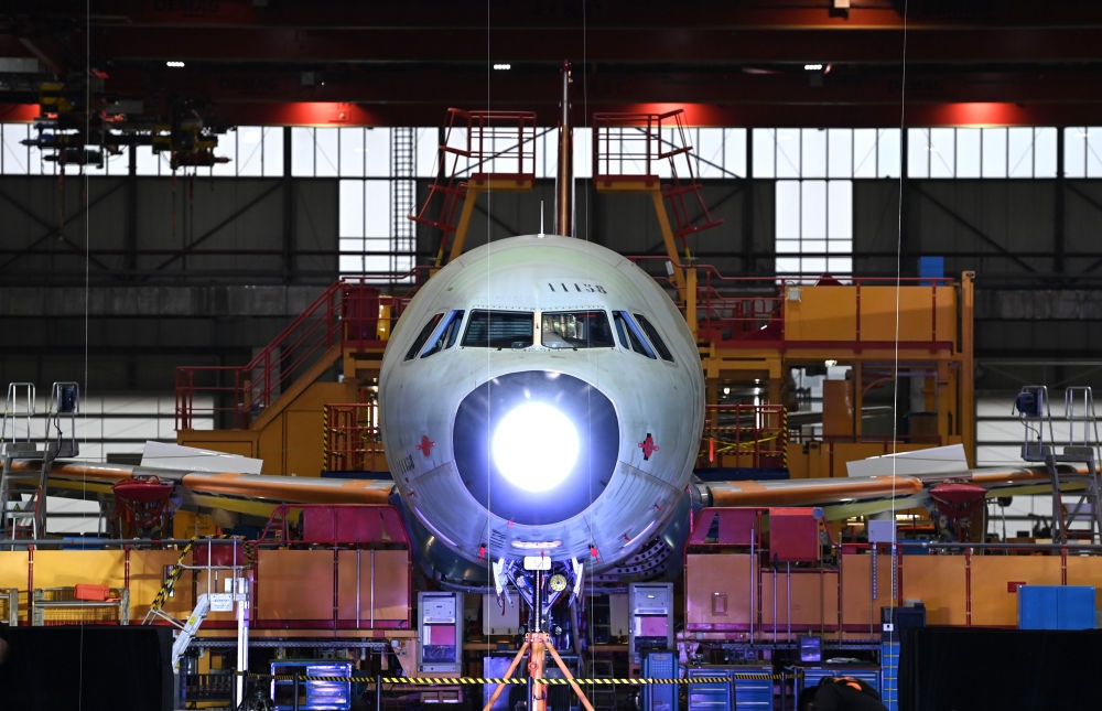 2022年11月9日，在空客天津總裝線，其首架空客A321飛機上線開始總裝。新華社記者 趙子碩 攝