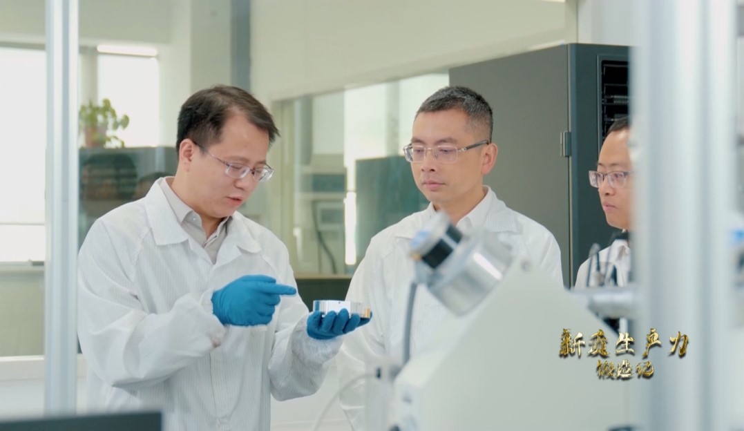 長沙巴斯夫杉杉電池材料研究院，正在進行電池材料研究。