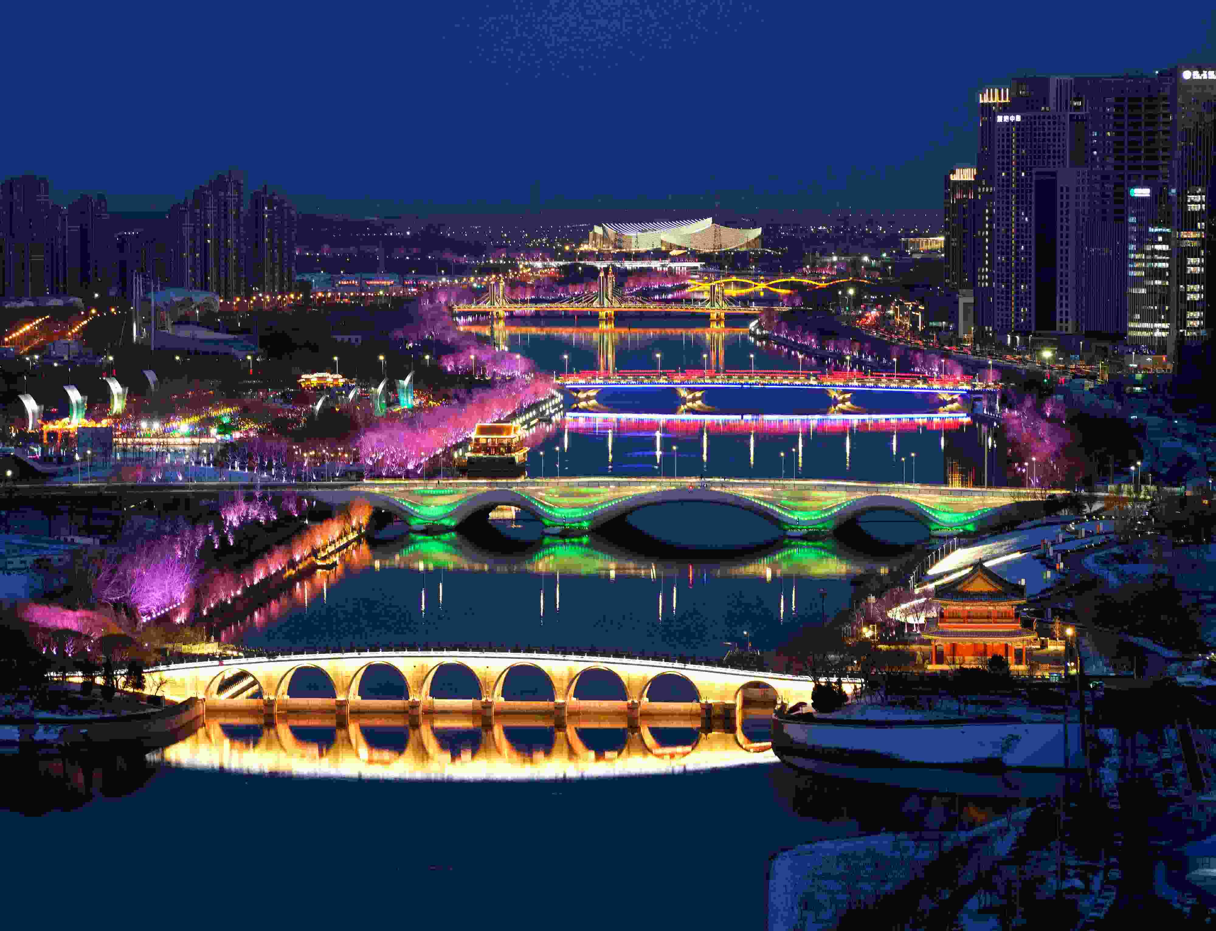 2024年2月22日，京杭大運河北京通州段夜景。