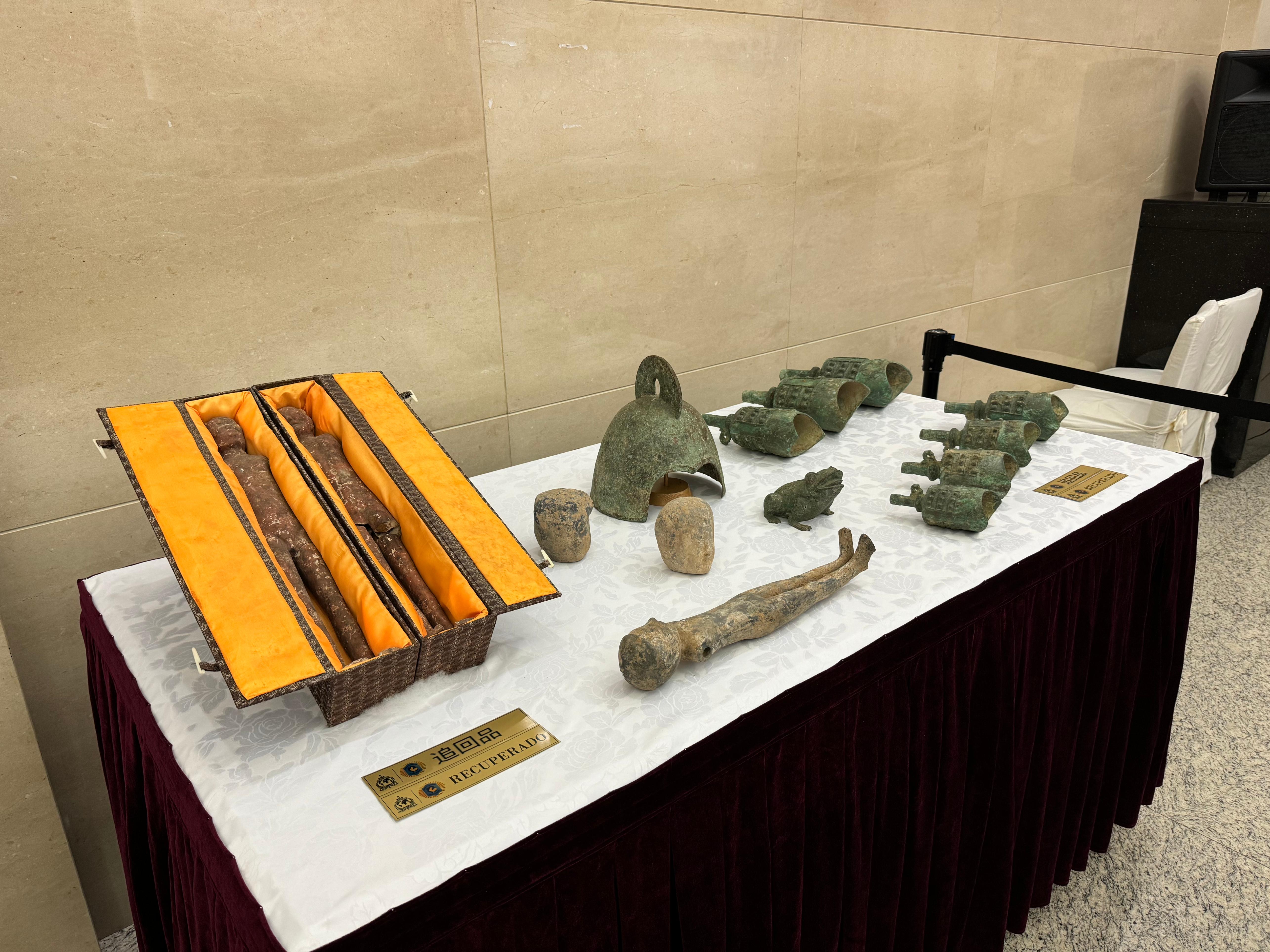 阿根廷返還的14件文物藝術(shù)品。國家文物局供圖