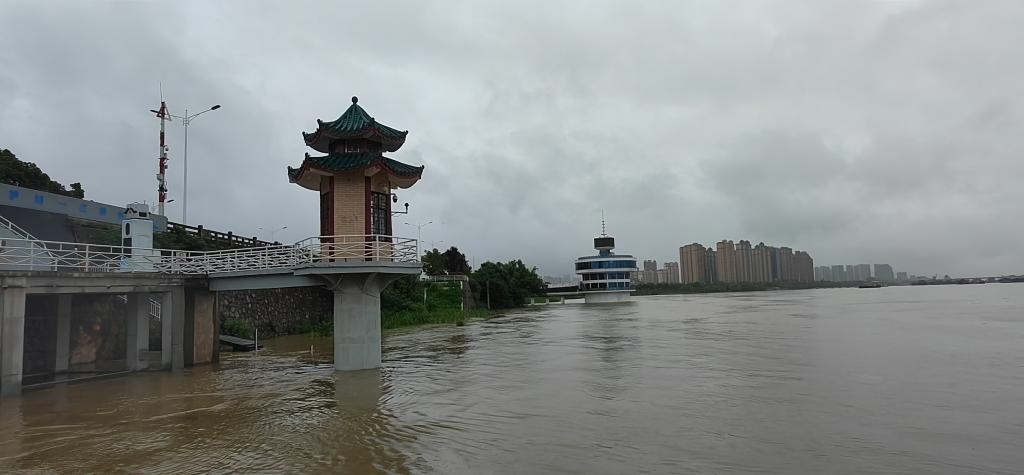 圖為洞庭湖的標志性水文站城陵磯站，也被稱為洞庭湖及長江流域水情“晴雨表”。（湖南省洞庭湖水利事務中心供圖）