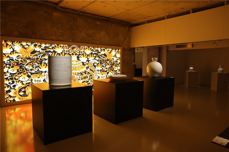 《新生萬物-中國非遺與當(dāng)代設(shè)計(jì)展》展廳。陽光媒體集團(tuán)供圖