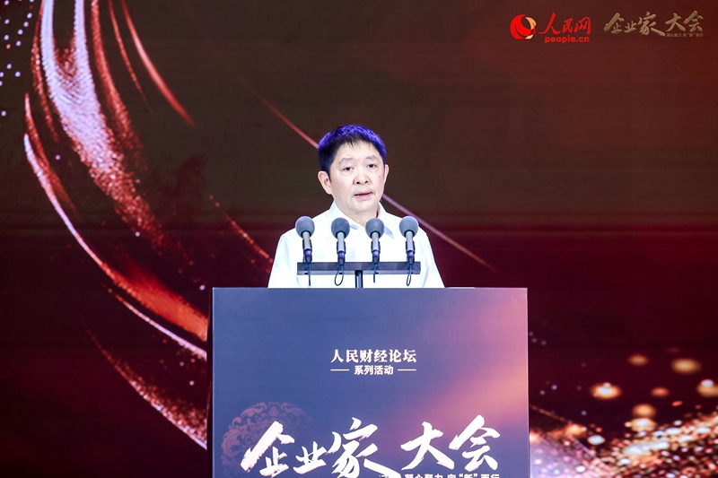 冠達(dá)控股集團(tuán)董事局主席彭建虎。人民網(wǎng)記者 孫博洋攝