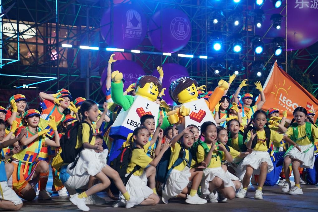 9月14日晚，演員在上海旅游節(jié)開幕式上表演。新華社發(fā)（陳浩明 攝）