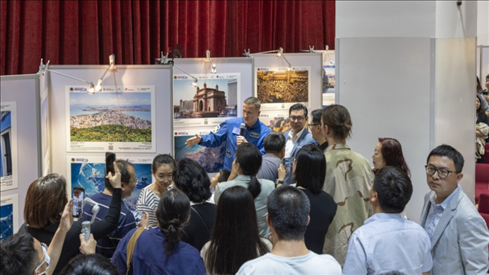 5月29日，“宇宙·金磚國家”圖片巡回展在北京舉辦，活動現(xiàn)場吸引了眾多中國觀眾。北京俄羅斯文化中心供圖