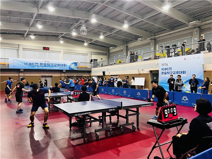 圖為中韓業(yè)余乒乓球友誼賽現(xiàn)場。 首爾中國文化中心供圖
