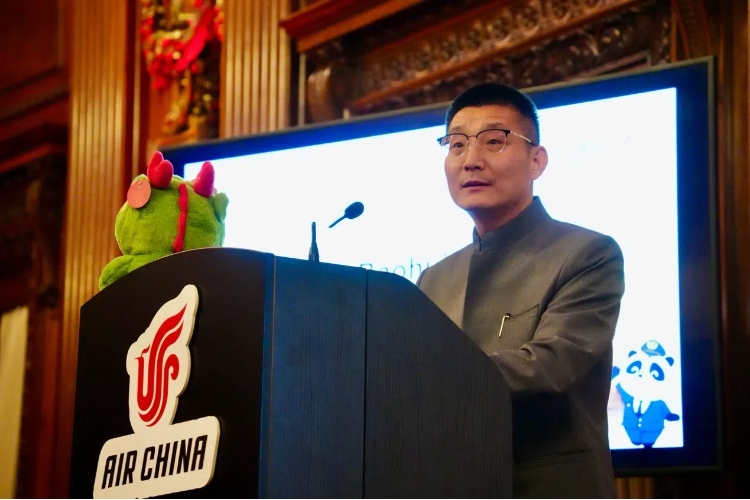 國航倫敦營業(yè)部總經(jīng)理夏寶輝致辭。吳若鳴攝