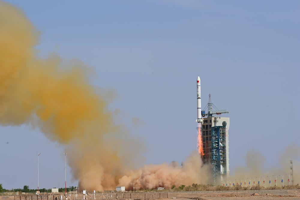 △2023年5月21日16時(shí)，我國在酒泉衛(wèi)星發(fā)射中心采用長征二號丙運(yùn)載火箭，成功發(fā)射首顆內(nèi)地與澳門合作研制的空間科學(xué)衛(wèi)星“澳門科學(xué)一號”。