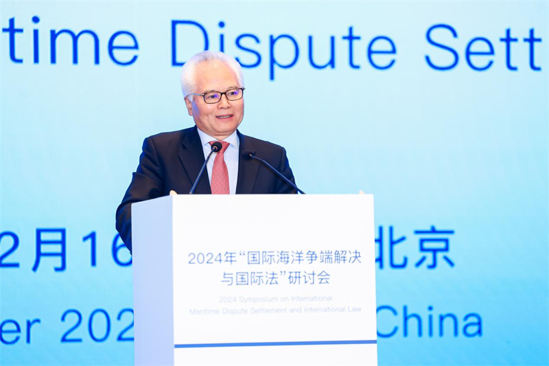 華陽海洋研究中心理事長(zhǎng)、中國(guó)南海研究院學(xué)術(shù)委員會(huì)主席吳士存在開幕式致歡迎辭。華陽海洋研究中心供圖