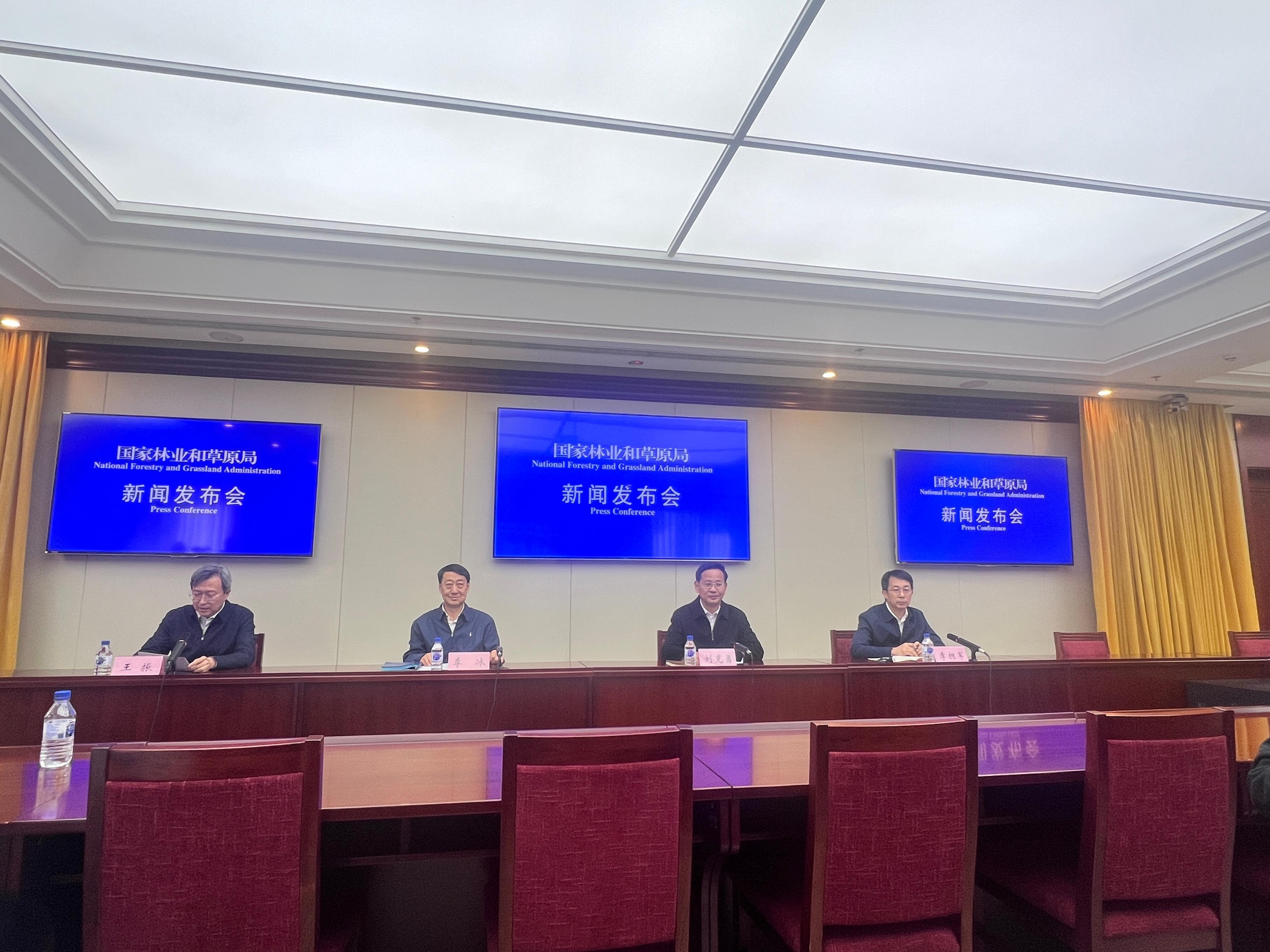 12月例行新聞發(fā)布會現(xiàn)場。人民網(wǎng) 歐陽易佳攝
