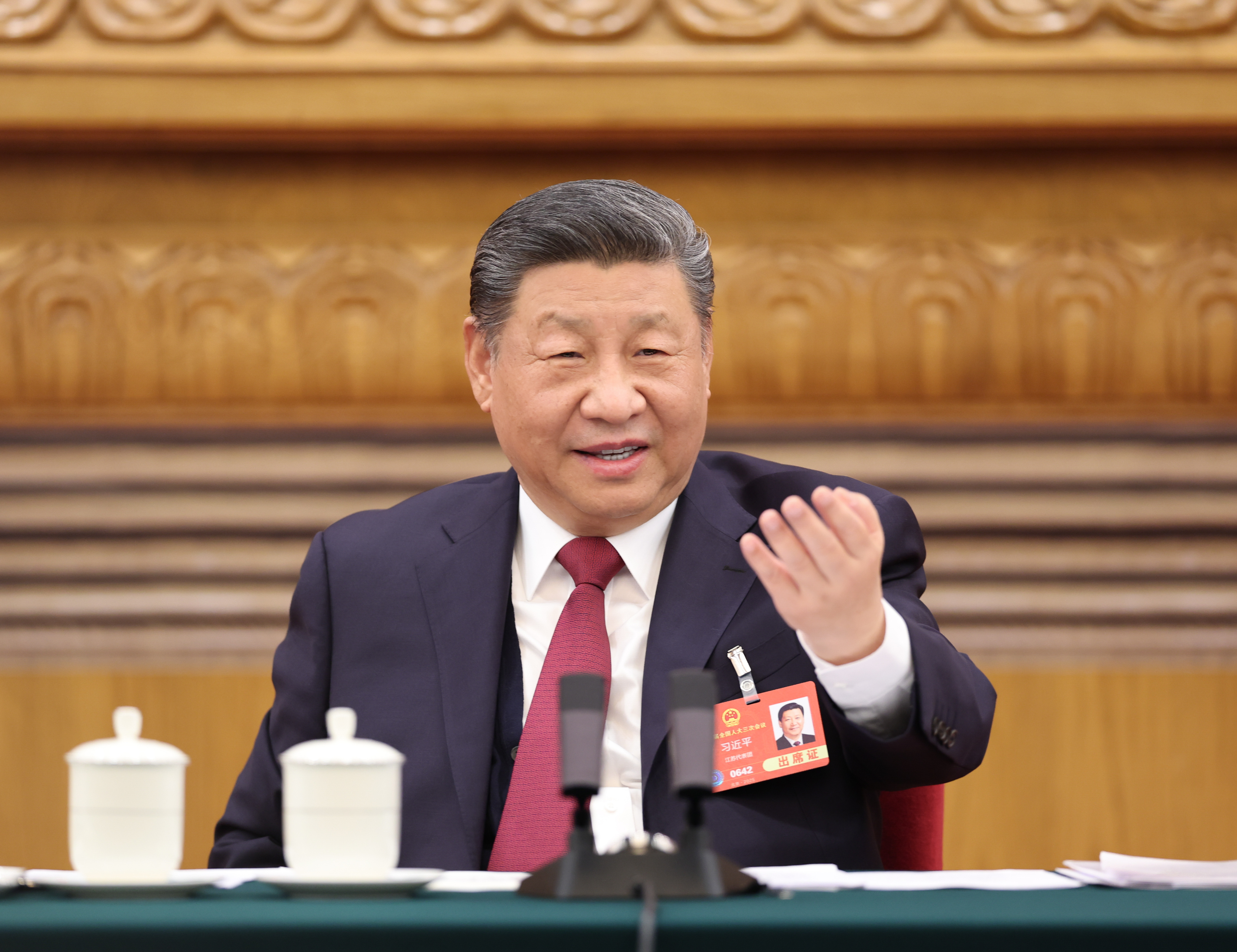 △3月5日下午，中共中央總書記、國家主席、中央軍委主席習(xí)近平參加他所在的十四屆全國人大三次會議江蘇代表團(tuán)審議。