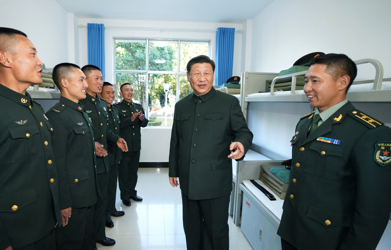2020年1月19日，習(xí)近平主席視察駐云南部隊(duì)，深入邊防一線，看望慰問官兵。