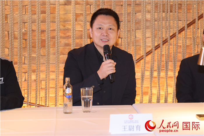 中國(guó)駐里約熱內(nèi)盧總領(lǐng)館副總領(lǐng)事王尉育在座談會(huì)上致辭。 人民網(wǎng)記者 時(shí)元皓攝