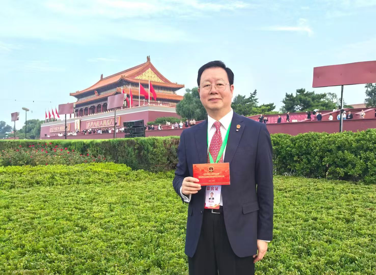 觀禮席上的嘉賓談“閱兵現(xiàn)場感”：不忘歷史，干好實事